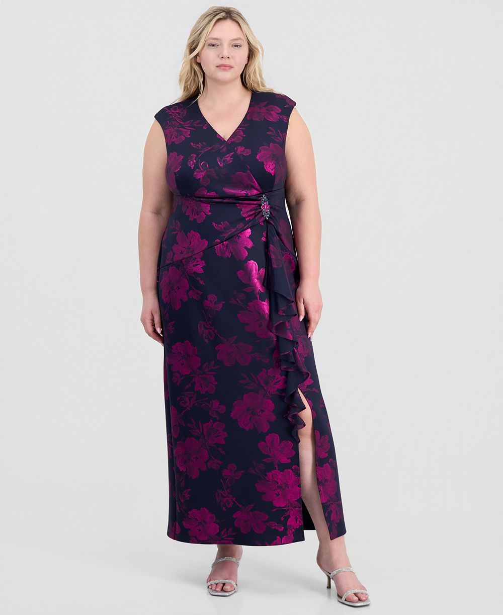 Платье Connected Plus Size Ruffled Brooch-Embellished