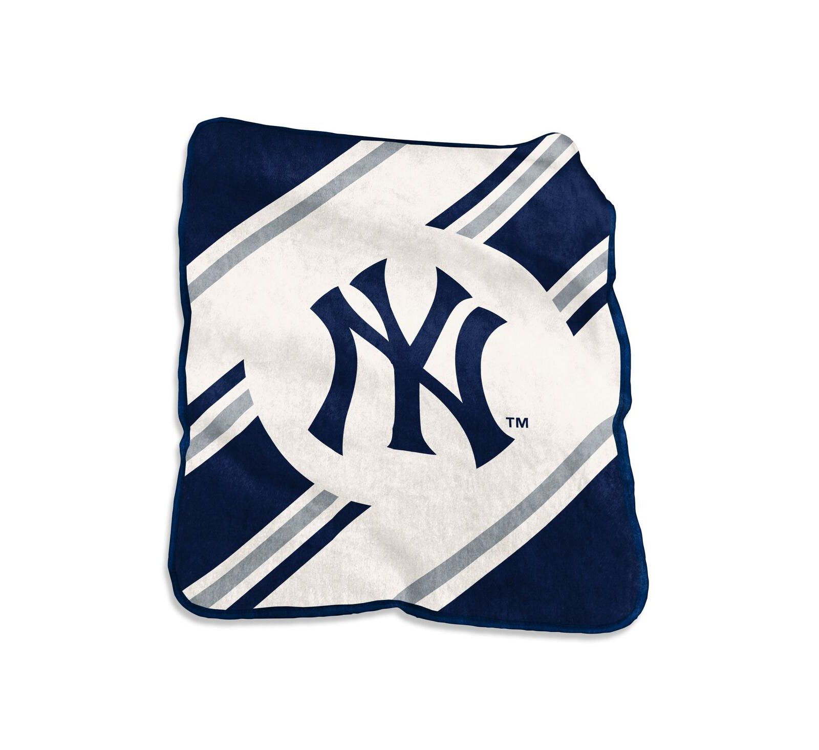 Плед Logo Brands New York Yankees 50" x 60" Raschel Stripe