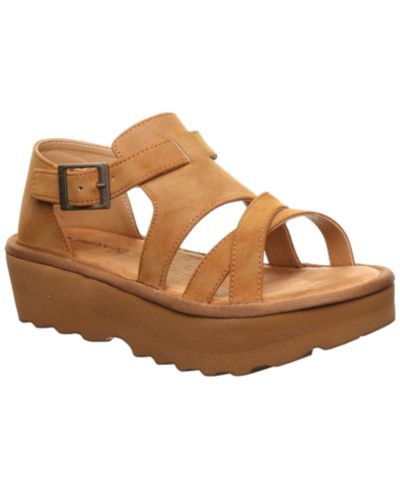 BEARPAW Women's Pinnacle Round Toe Sandals