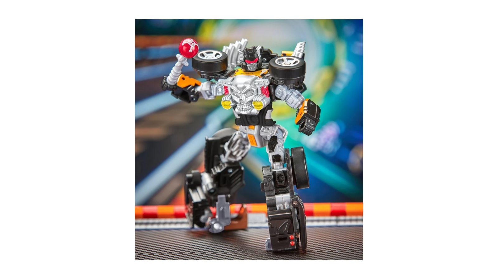Фигурка Bone Shaker Deluxe Class 5" из серии Transformers Hot Wheels, для детей от 8 лет