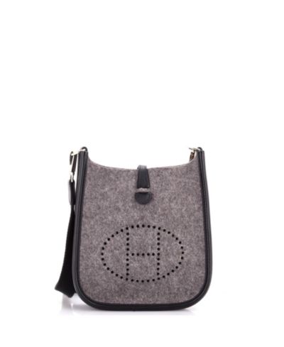 Pre-Owned HERMÉS TPM Evelyne Bag Gen III Felt