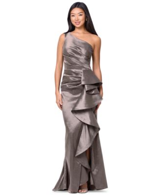 Вечернее платье Betsy & Adam Petite One-Shoulder Ball Gown