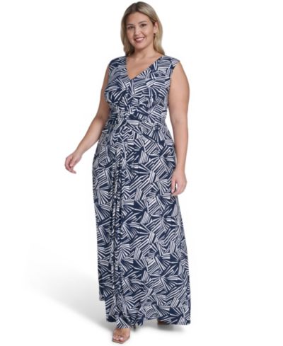 Jessica Howard Plus Size Sleeveless Tuck Front V-Neck Maxi Dress