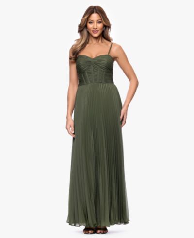 XSCAPE Women's Sleeveless Sweetheart Neck Gown