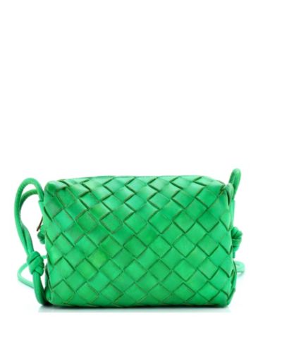 Б/у мини-сумка через плечо Bottega Veneta Mini Loop Intrecciato Nappa
