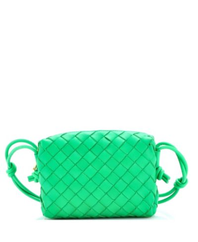 Подержатая мини-сумка через плечо Bottega Veneta Mini Loop Intrecciato Nappa