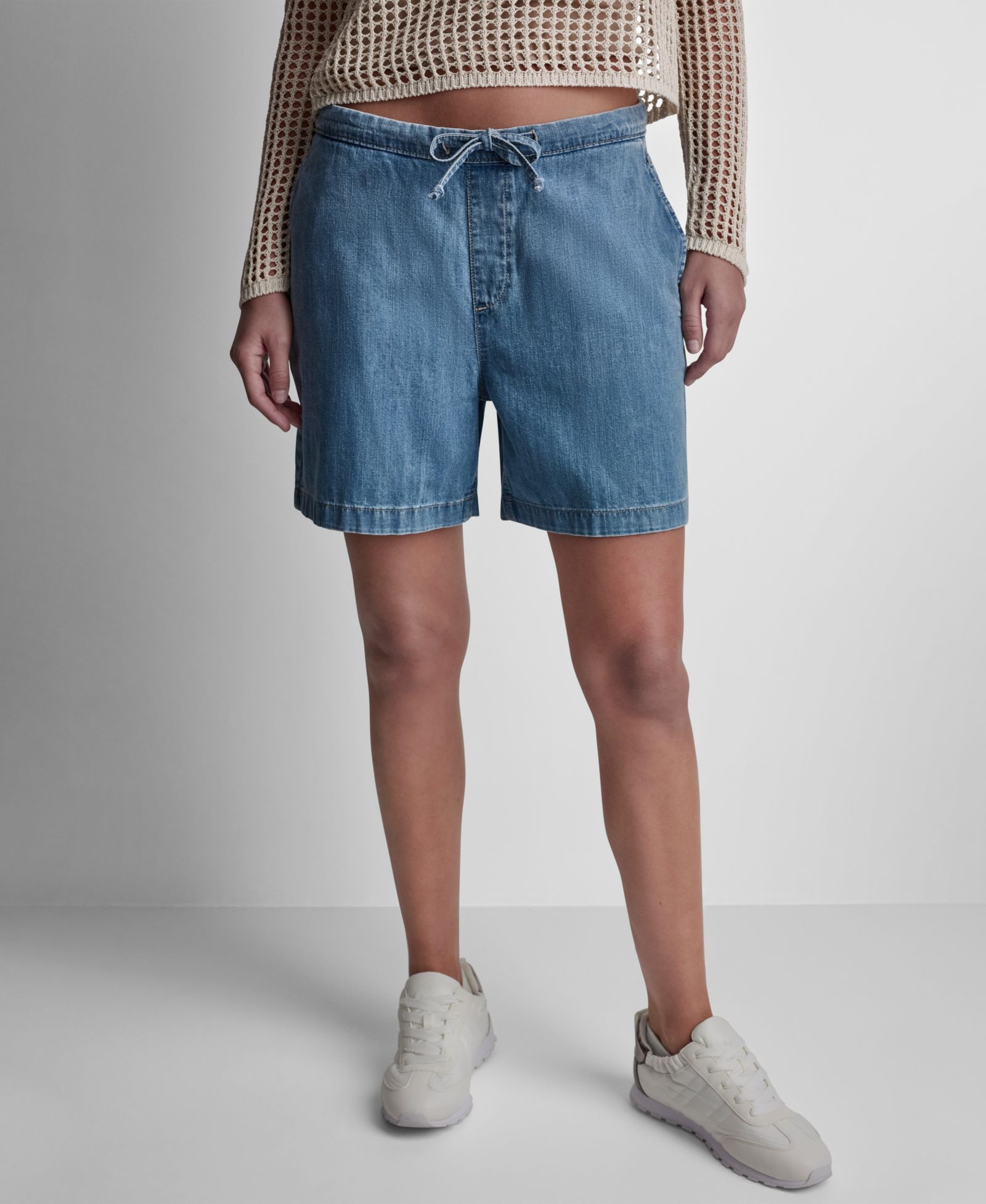 DKNY Jeans Women's Mid-Rise Flowy Relaxed Pull-On Shorts