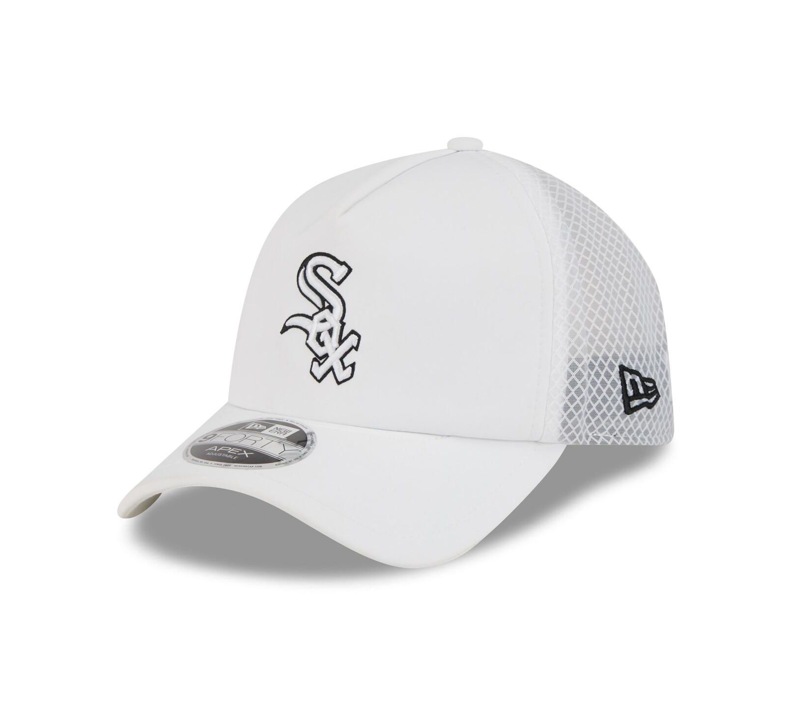 Мужская белая кепка New Era Chicago White Sox 2026 Batting Practice Apex 9FORTY Adjustable Trucker Hat