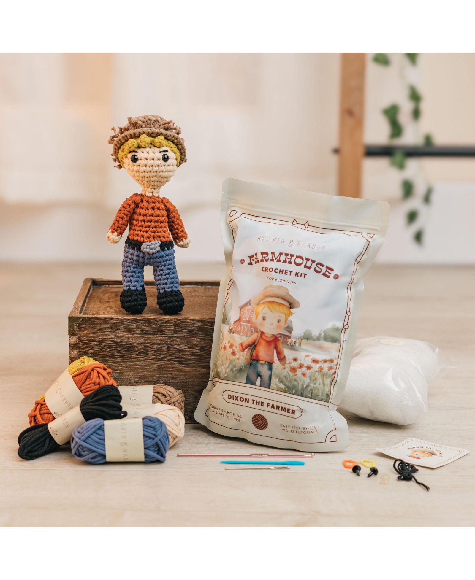 Hearth & Harbor Amigurumi Crochet Kit for Beginners Adults and Kids, Learn to Crochet an Easy Stuffed Crochet Animal
