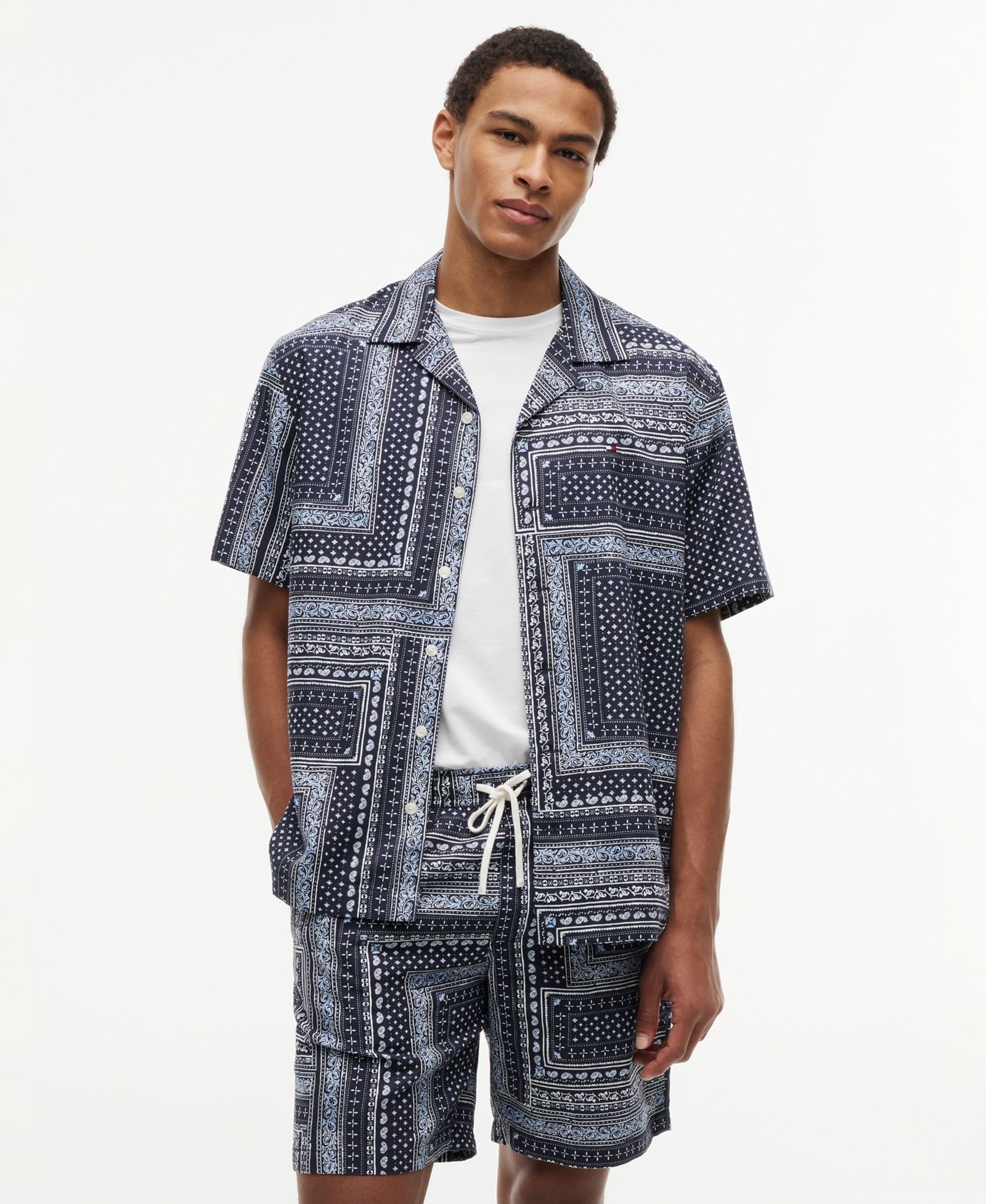 Tommy Hilfiger Men's Regular-Fit Bandana Print Shirt