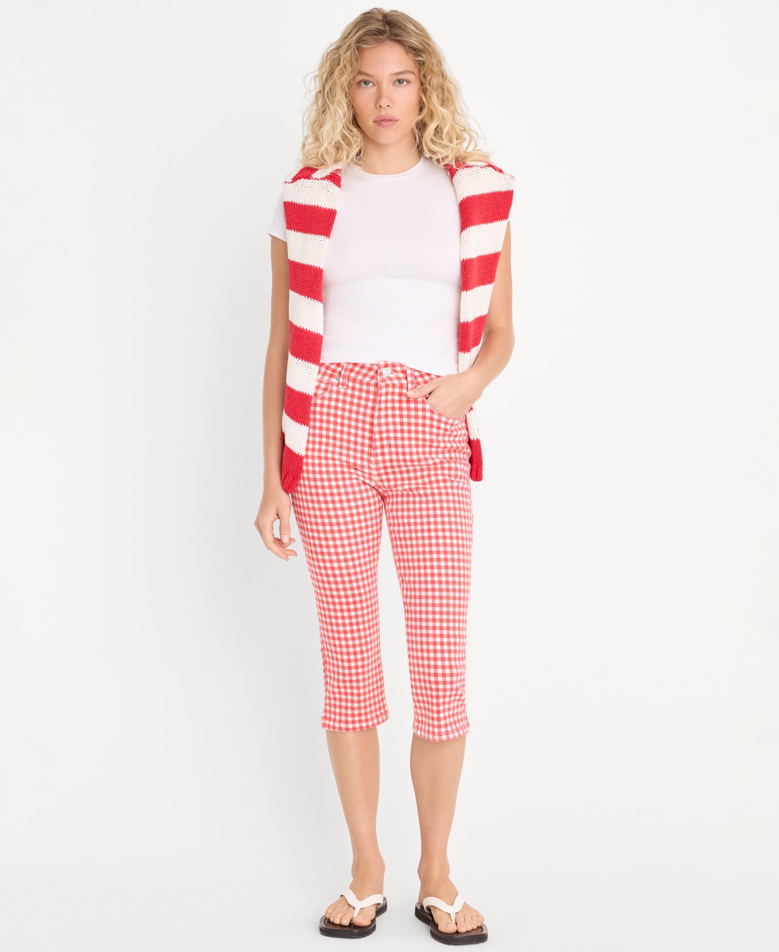 Good American Women's Gingham Capris Pants, Created for Macy's