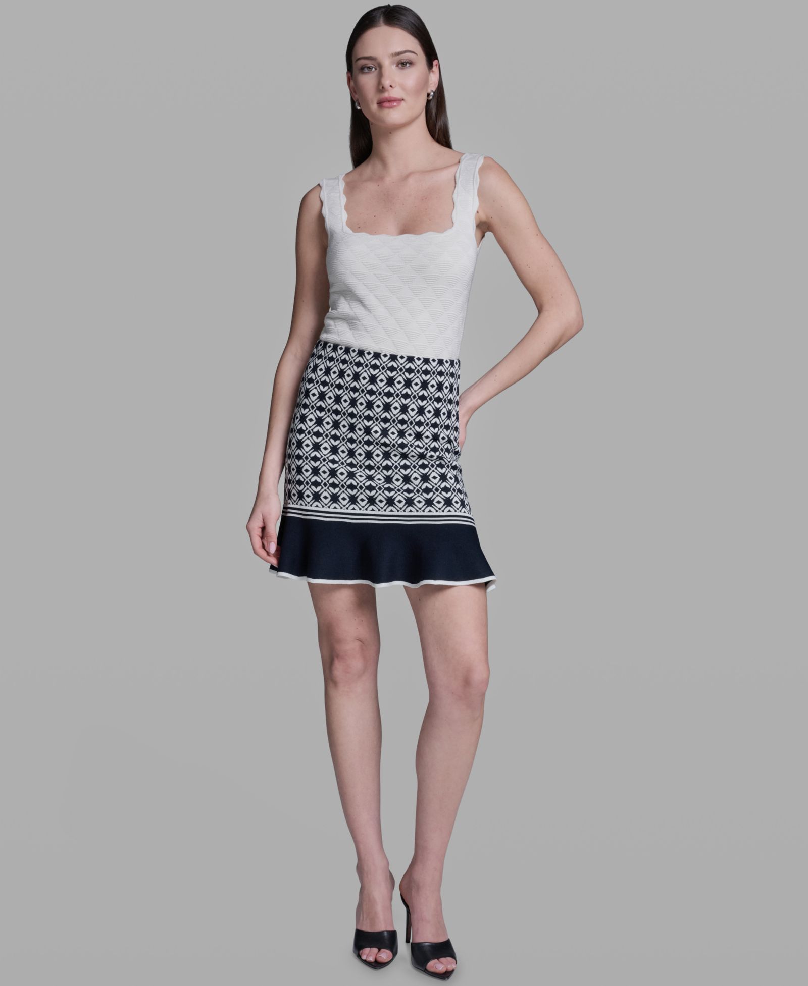 BCBG Women's Sweater Knit Pull-On Mini Skirt