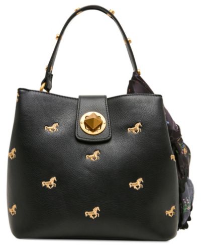 Маленькая сумка-ведро Betsey Johnson Unbridled