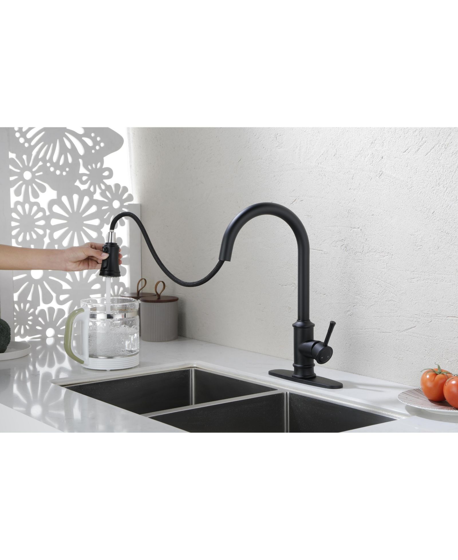 BUSDAYS Kitchen Faucet with Pull-Down Sprayer, Single-Handle Stainless Steel Pull Out Kitchen Faucet, 2-in-1 Spray Head