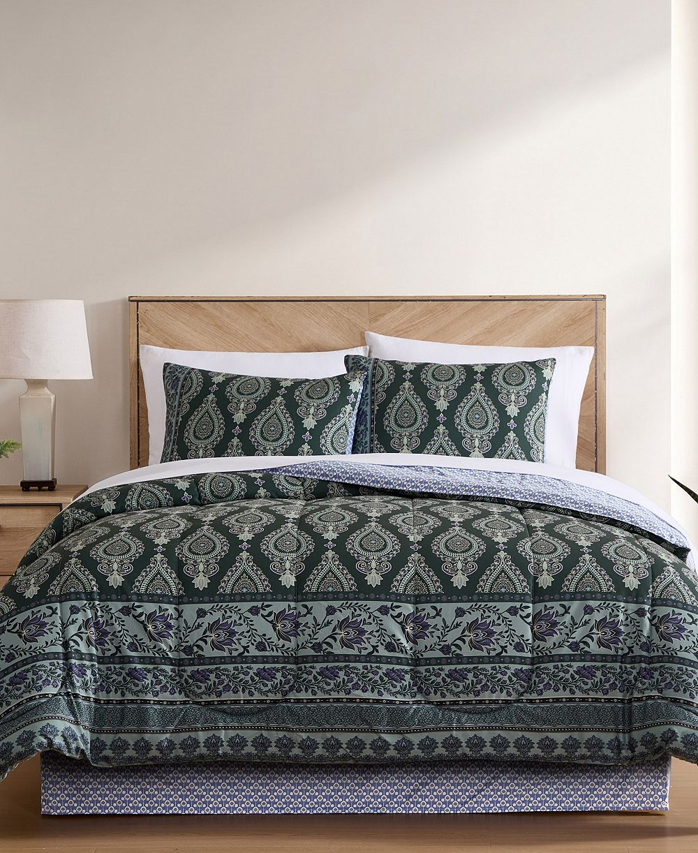 Riyan Chic 8-Piece Comforter Sets