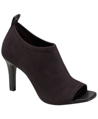 DKNY Women's Brynna Slip-On Pumps