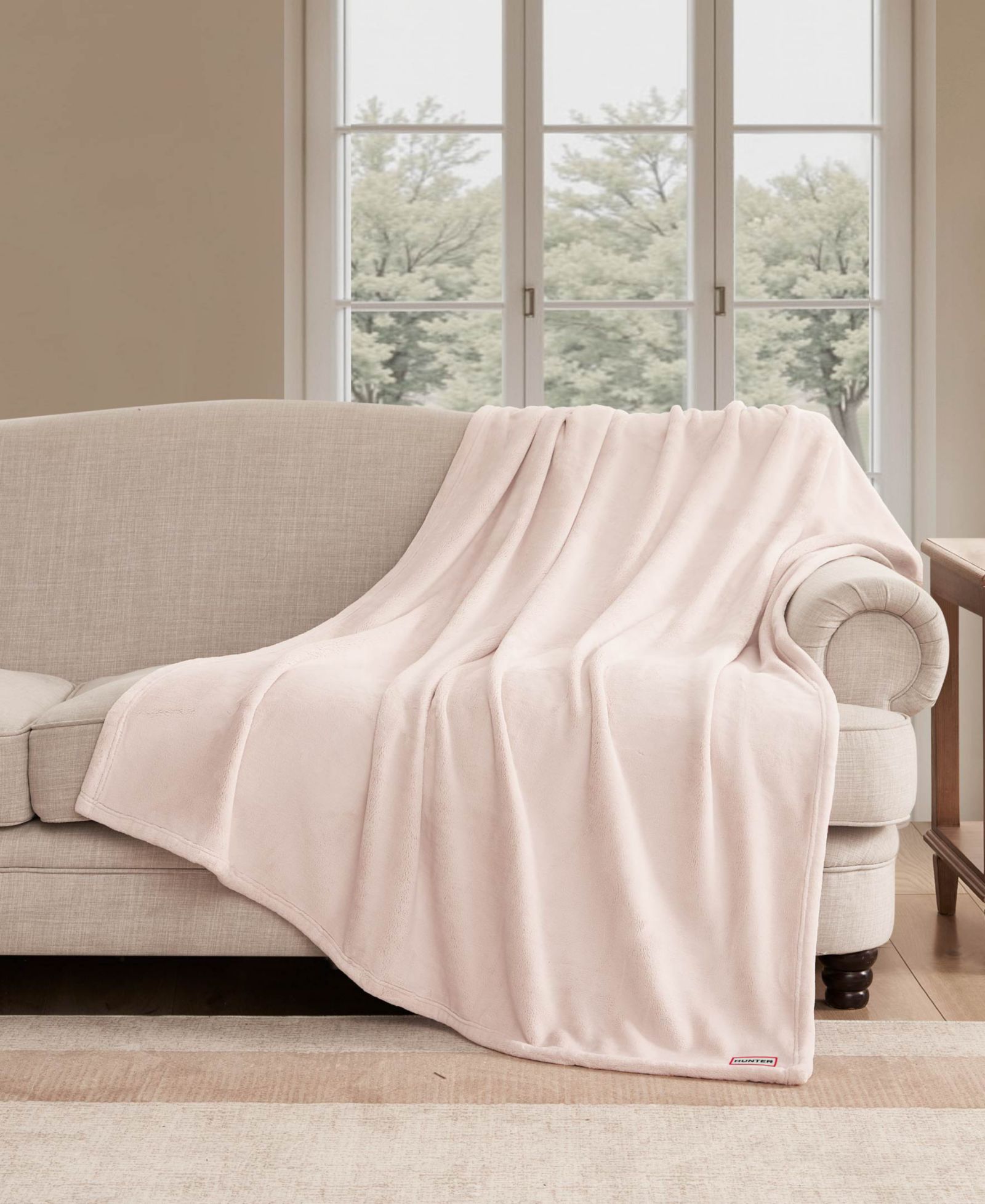 Hunter Coco Flannel Ultra Plush Throws, 50" x 70"