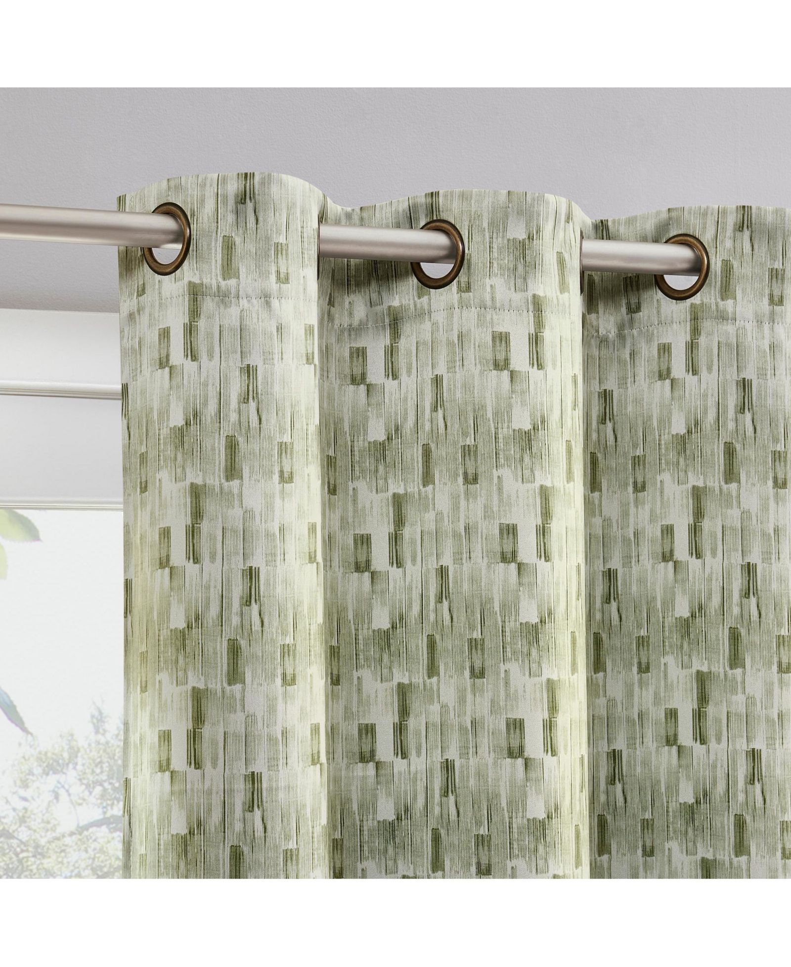 Комплект из 2 штор Sun Zero Vernon Monochrome Brushstrokes с магнитным замком и люверсами, Blackout