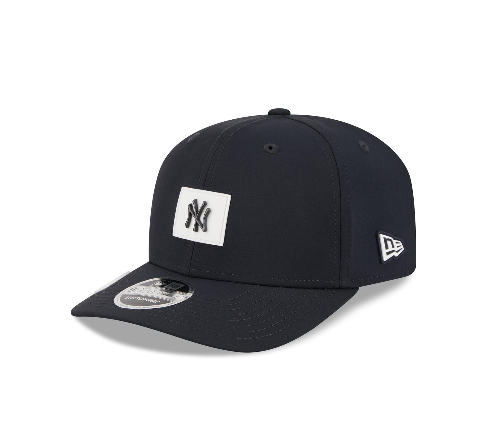 New Era Men's Navy New York Yankees 2026 Clubhouse 9SEVENTY Adjustable Hat