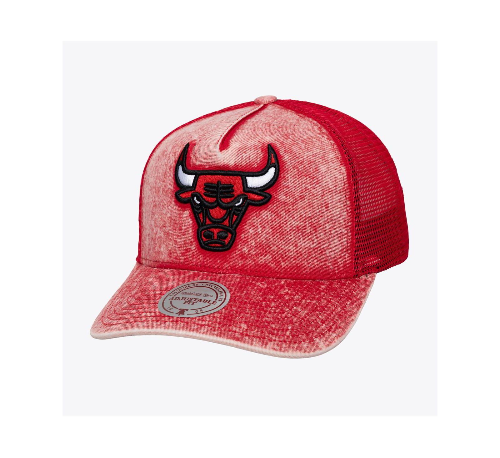 Мужская кепка Mitchell & Ness Red Chicago Bulls Gameday Snow Wash Adjustable Trucker