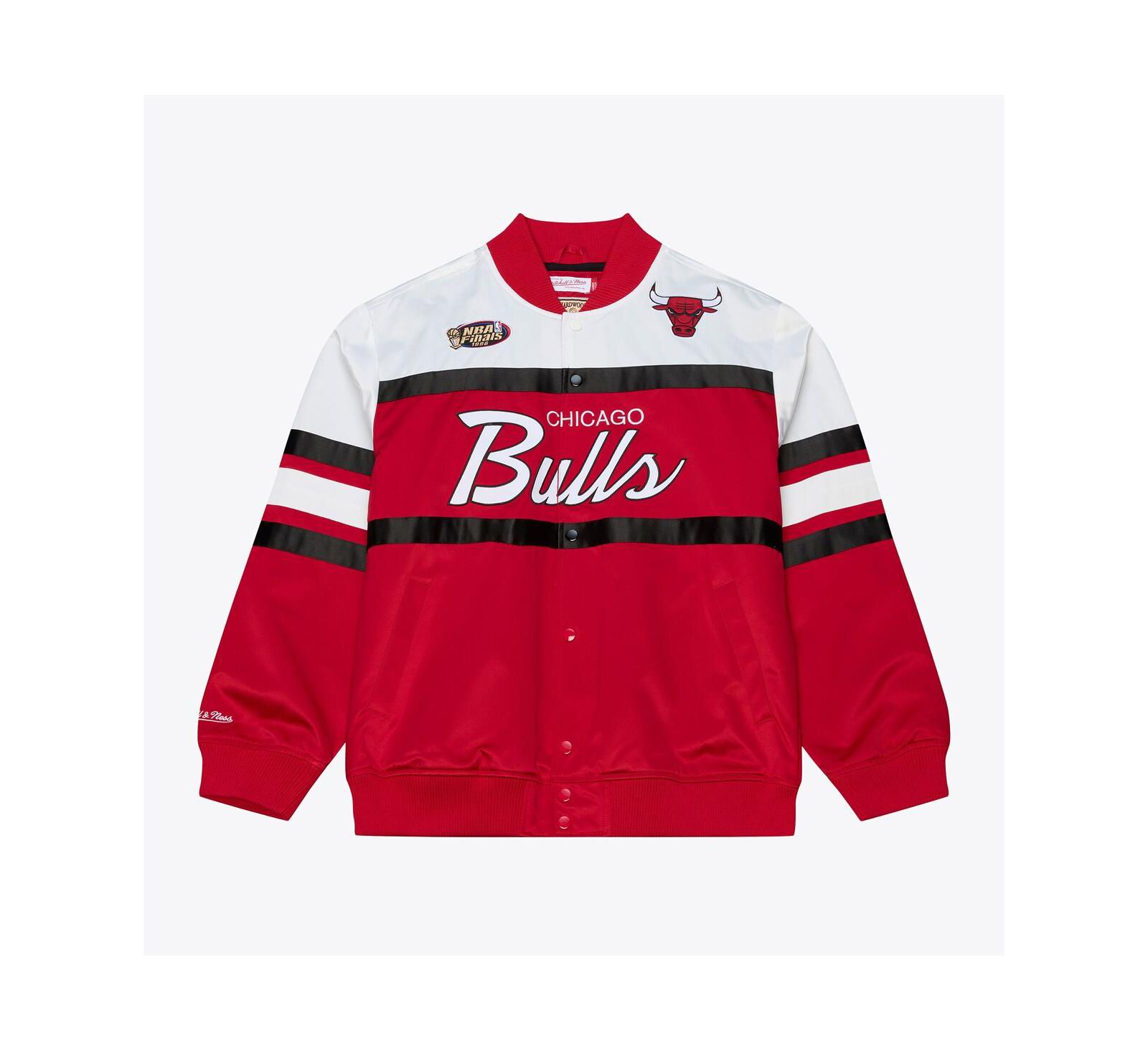Mitchell & Ness Men's Red Chicago Bulls Hardwood Classics Head Coach Lightweight Satin Full-Snap Jacket