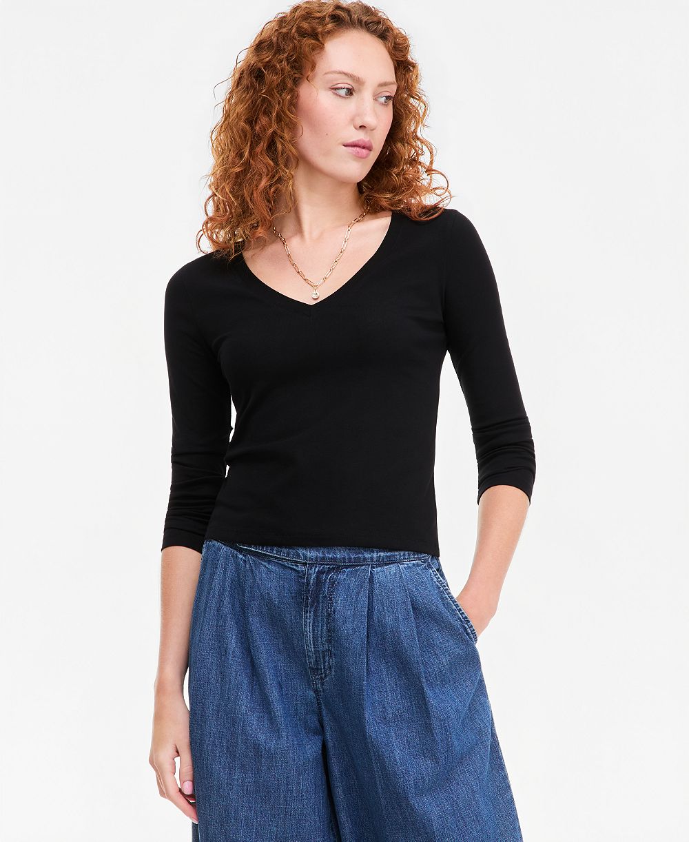 On 34th Women's Long Sleeve Cropped V-Neck Meet & Greet T-Shirt, Macy's Exclusive