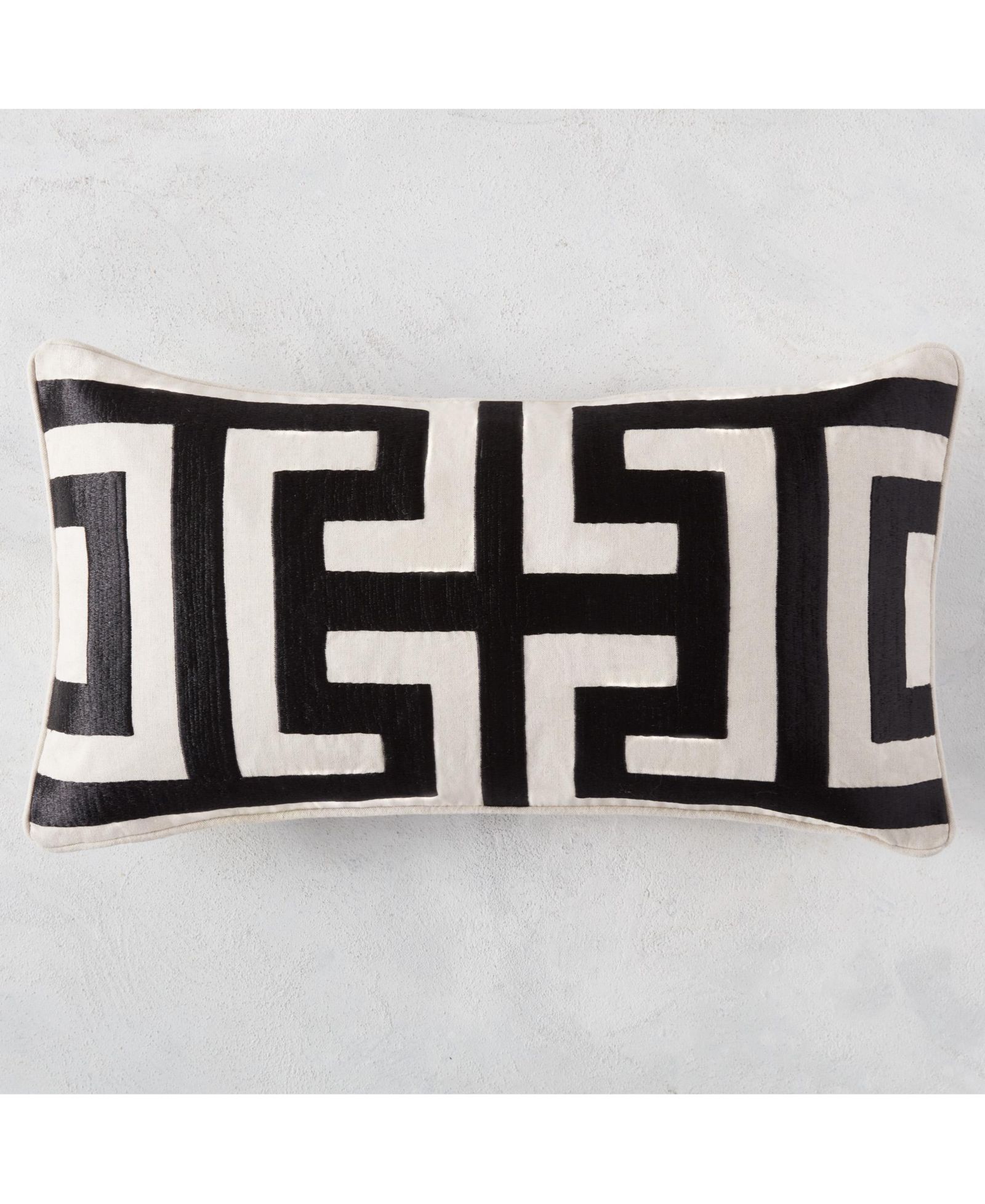 Z Gallerie подушка Cace Pillow Collection
