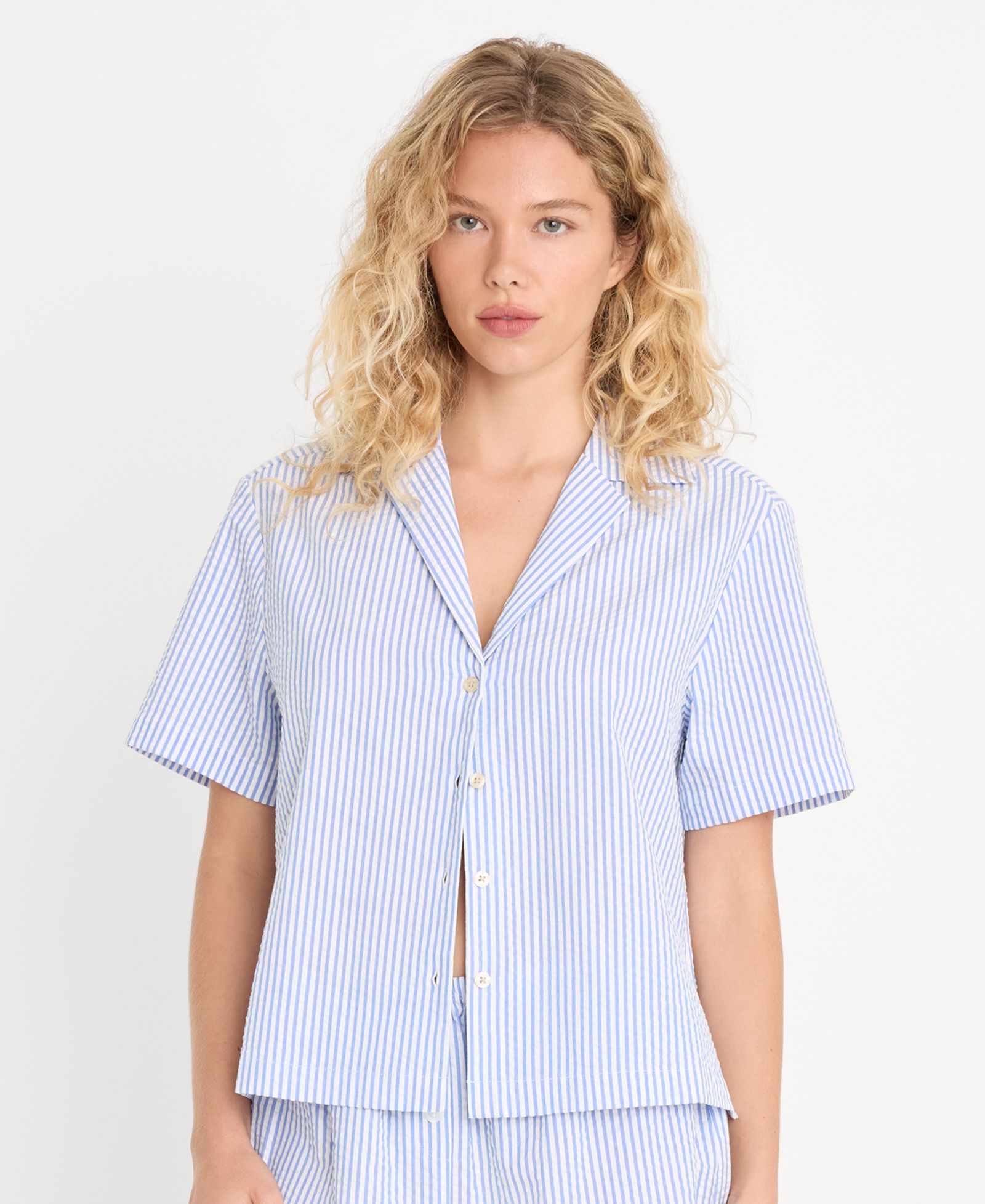 Женская рубашка Good American с воротником Camp Short-Sleeve