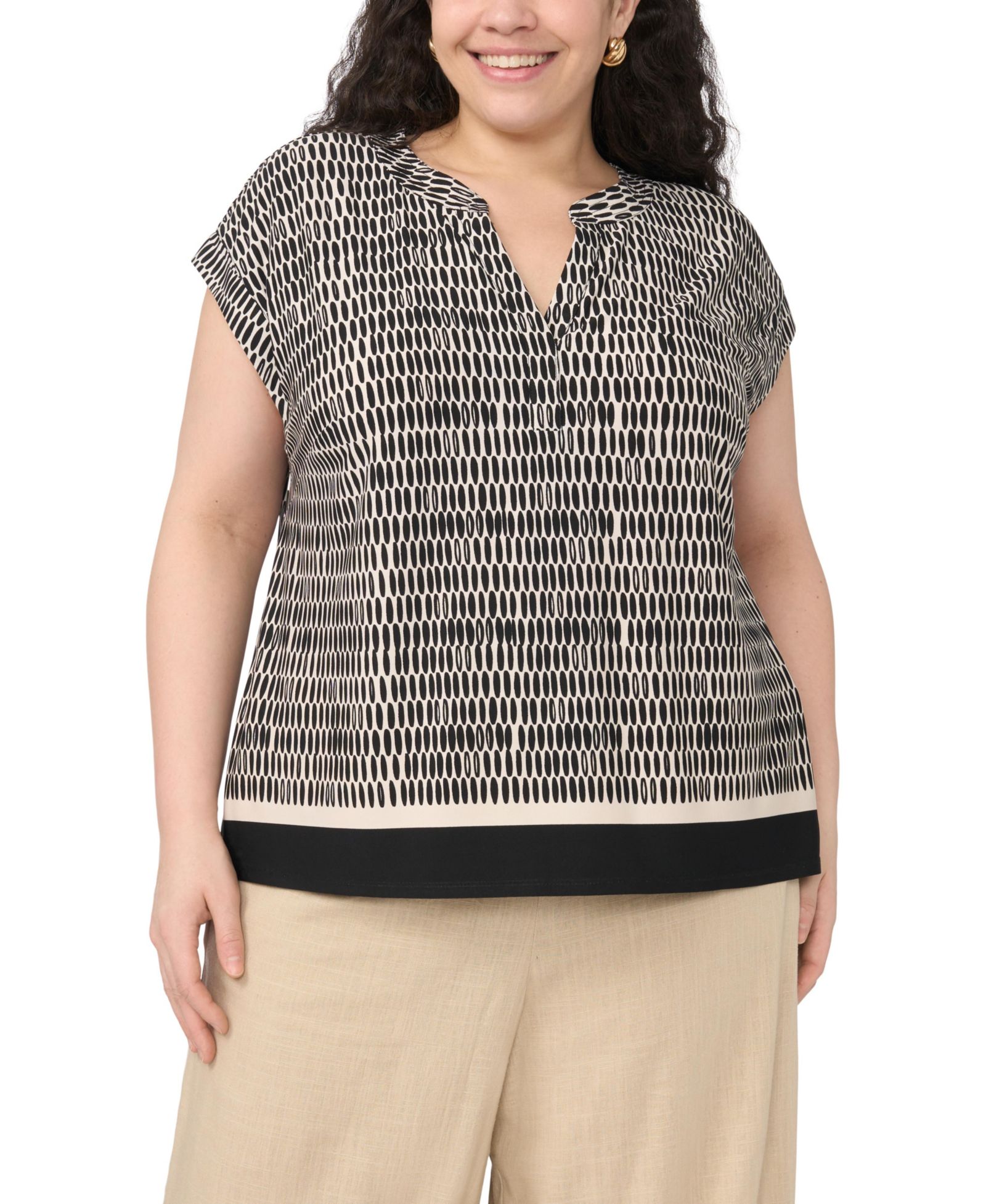 Блузка Vince Camuto Plus Size V-Neck Front Placket Short-Sleeve