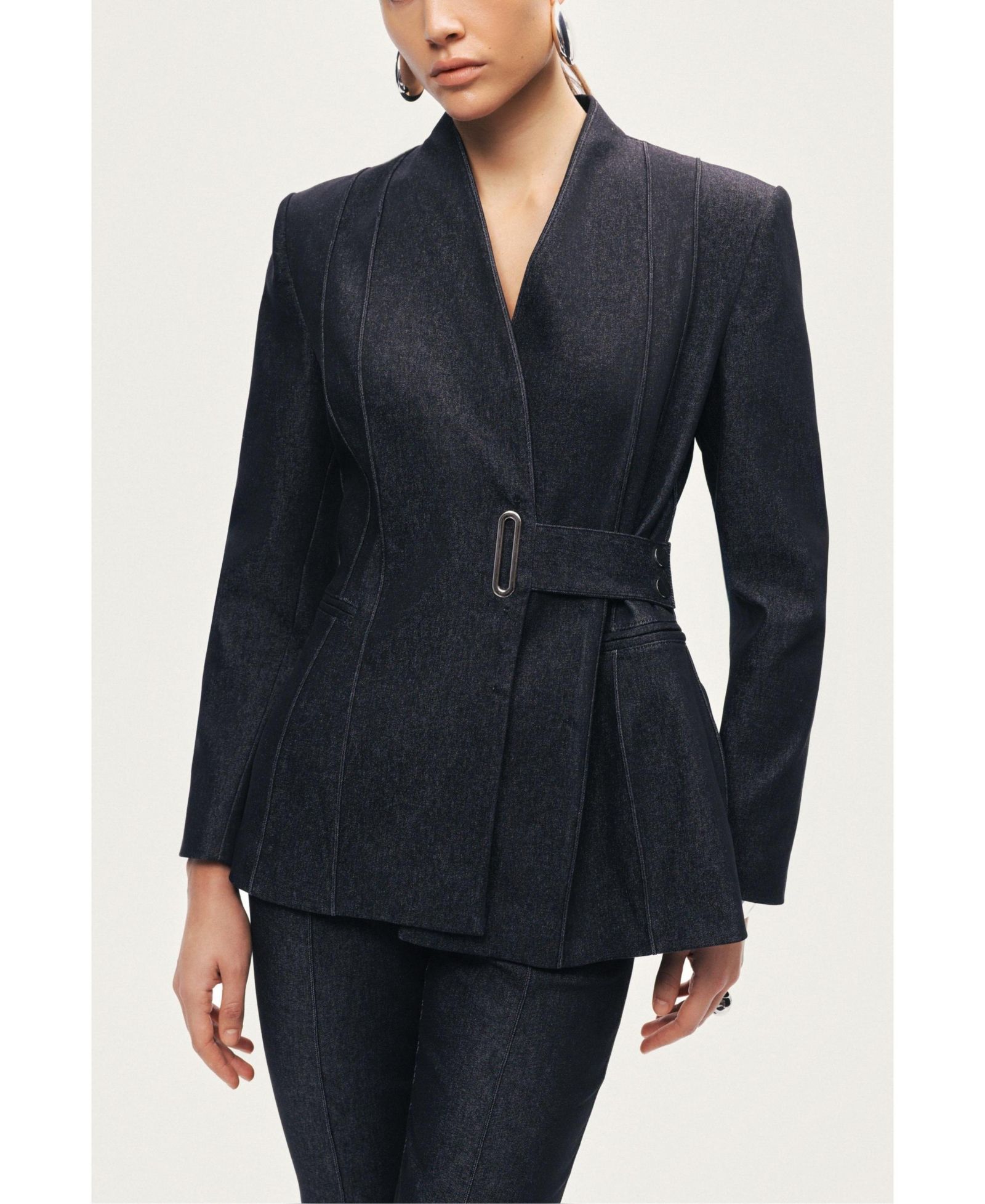 NOCTURNE Women's Sharply Tailored Belt Detailed Blazer
