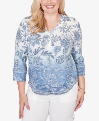 Женский топ Alfred Dunner Out of the Blue Ombre Batik Floral Henley V-Neck