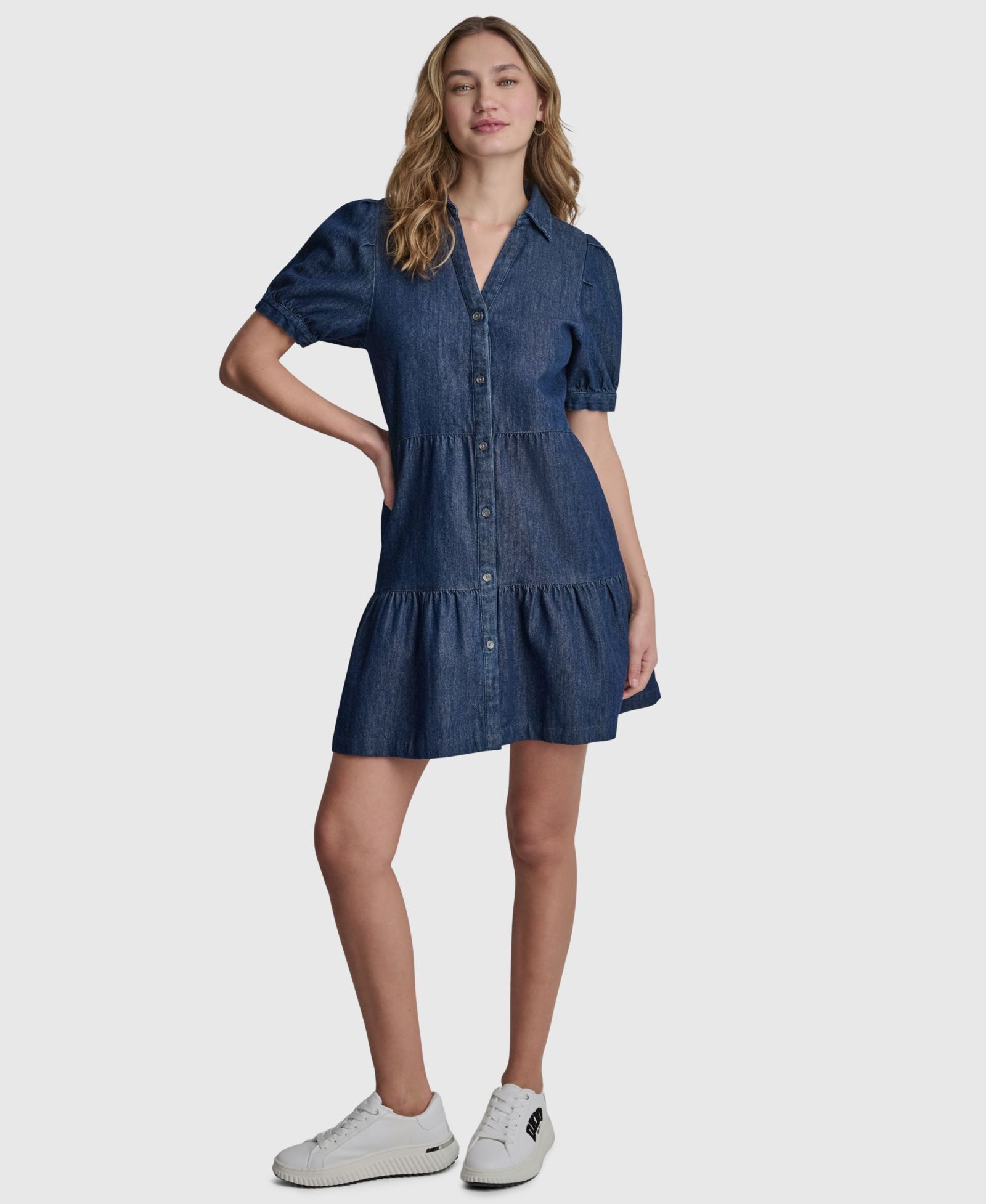 DKNY Jeans Женское джинсовое мини-платье с многоярусными пышными рукавами и воротником