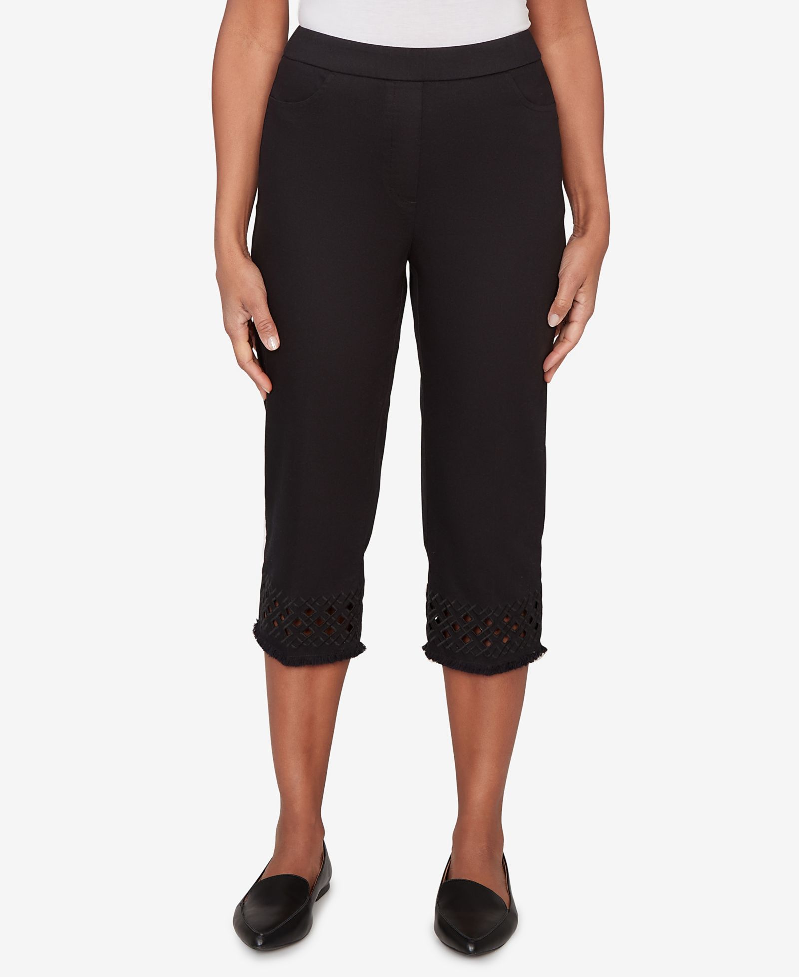 Alfred Dunner Petite Detail Driven Geometric Cut-Out Flat Front Capri Pants