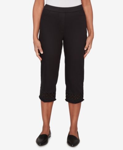 Alfred Dunner Petite Detail Driven Geometric Cut-Out Flat Front Capri Pants