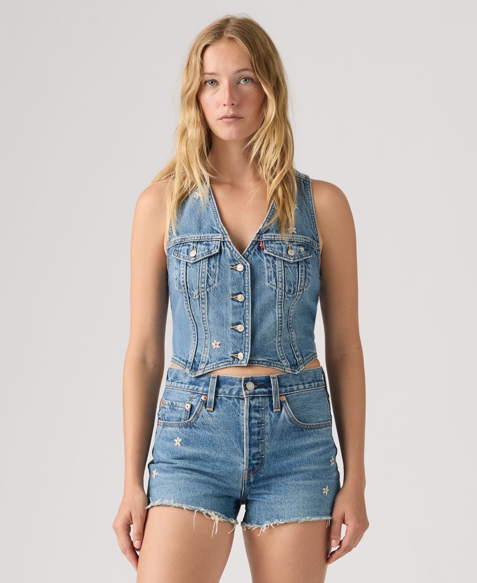 Levi's Женский Embroidered Mainline V-Neck Cotton Racer Vest
