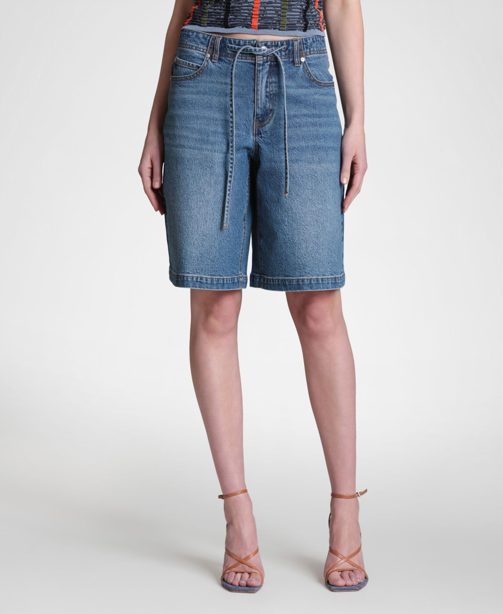 Avec Les Filles Women's Drawstring Mid-Rise Shorts