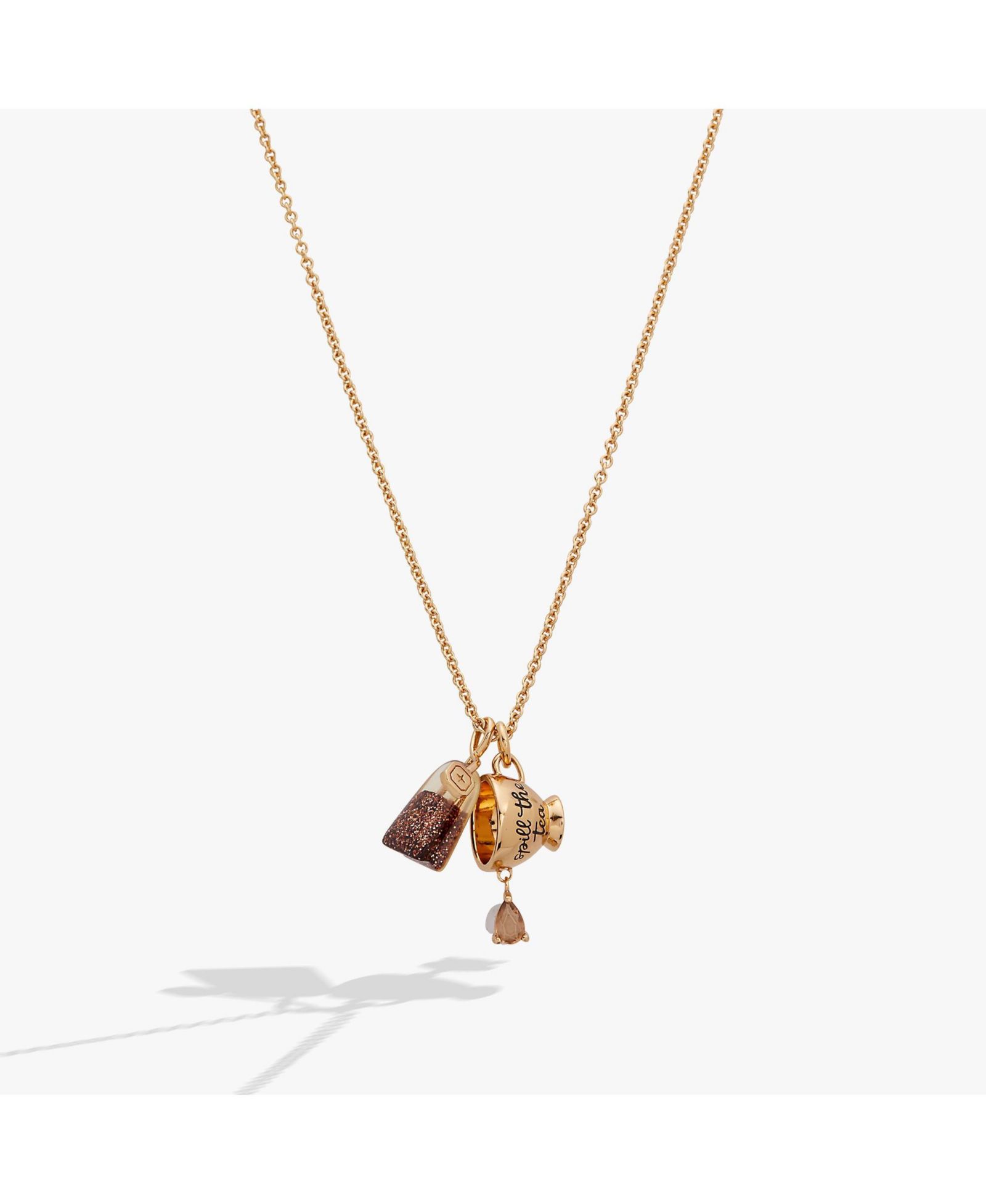 Подвеска Alex and Ani Spill the Tea' с чашкой и чайным пакетиком