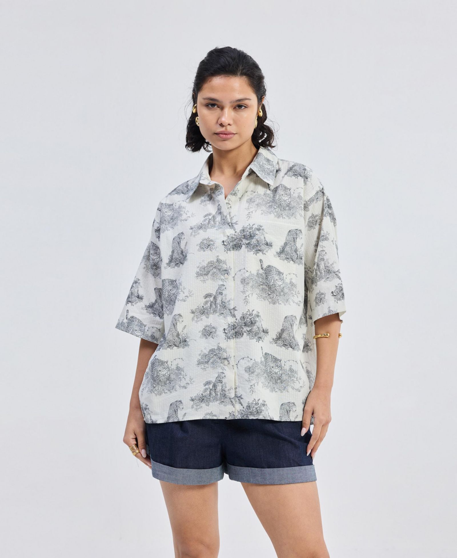 Женская рубашка Reistor Oversized High-Low с анималистичным принтом