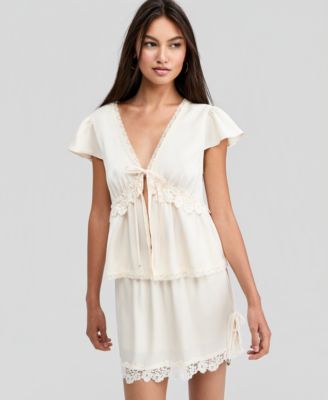 Топ And Now This Women's Satin Lace Peplum-Hem
