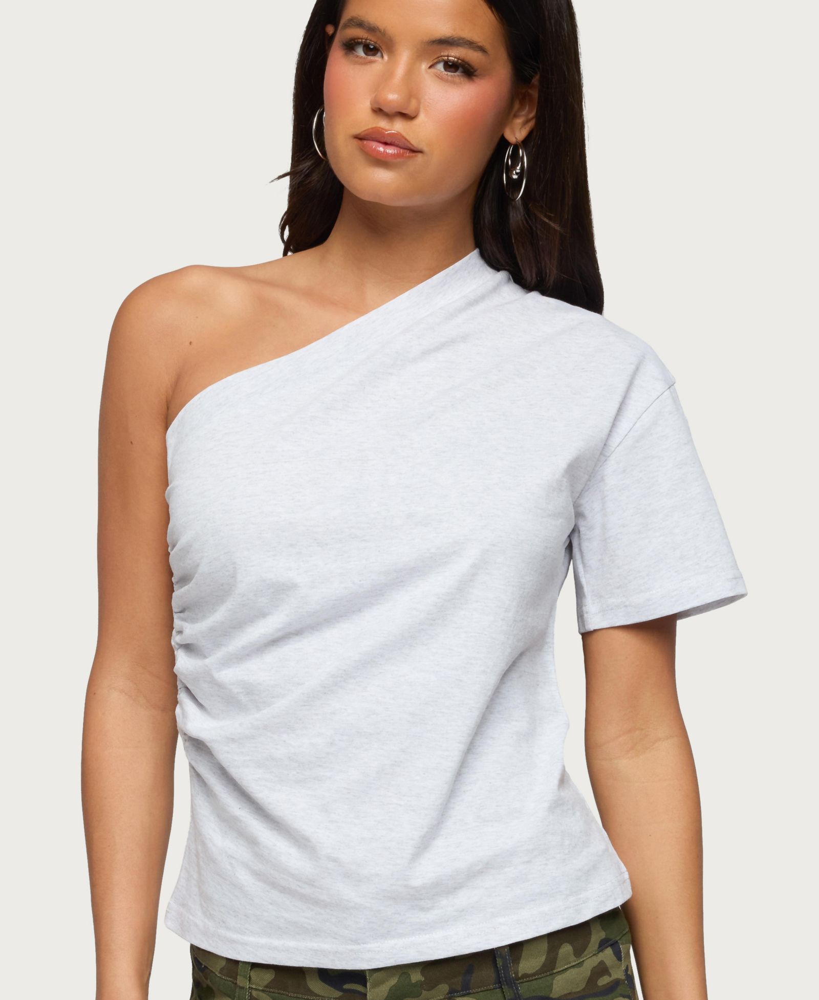 Edikted Women's Yurey Gathered One Shoulder Top