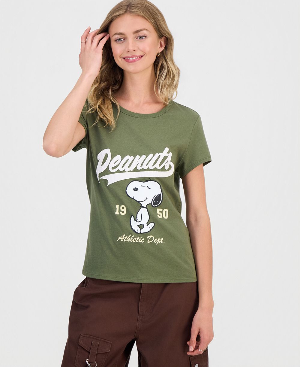 Peanuts Juniors' Snoopy Graphic T-Shirt