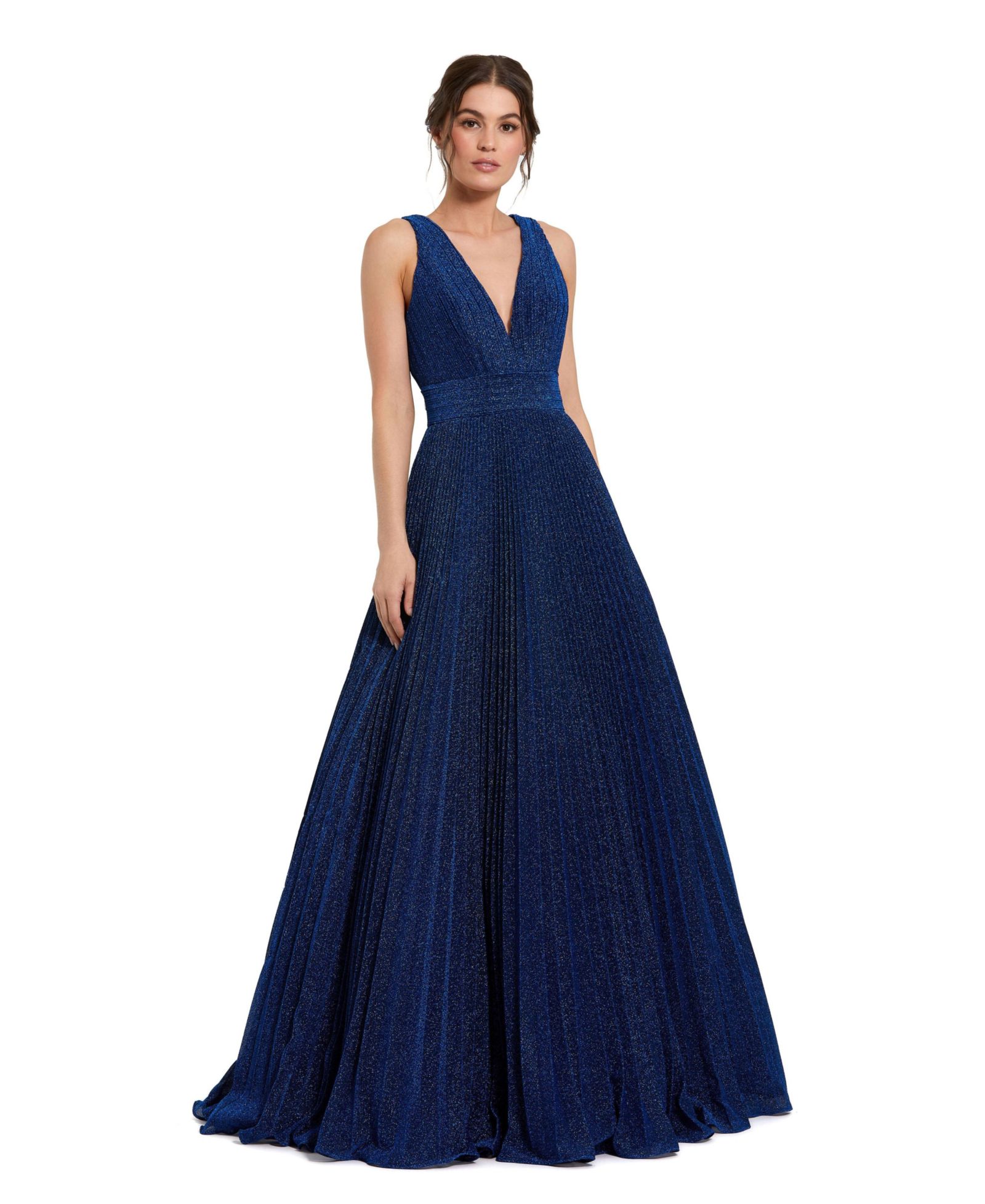 Женское вечернее платье Mac Duggal Shimmering Georgette Pleated Sleeveless Gown