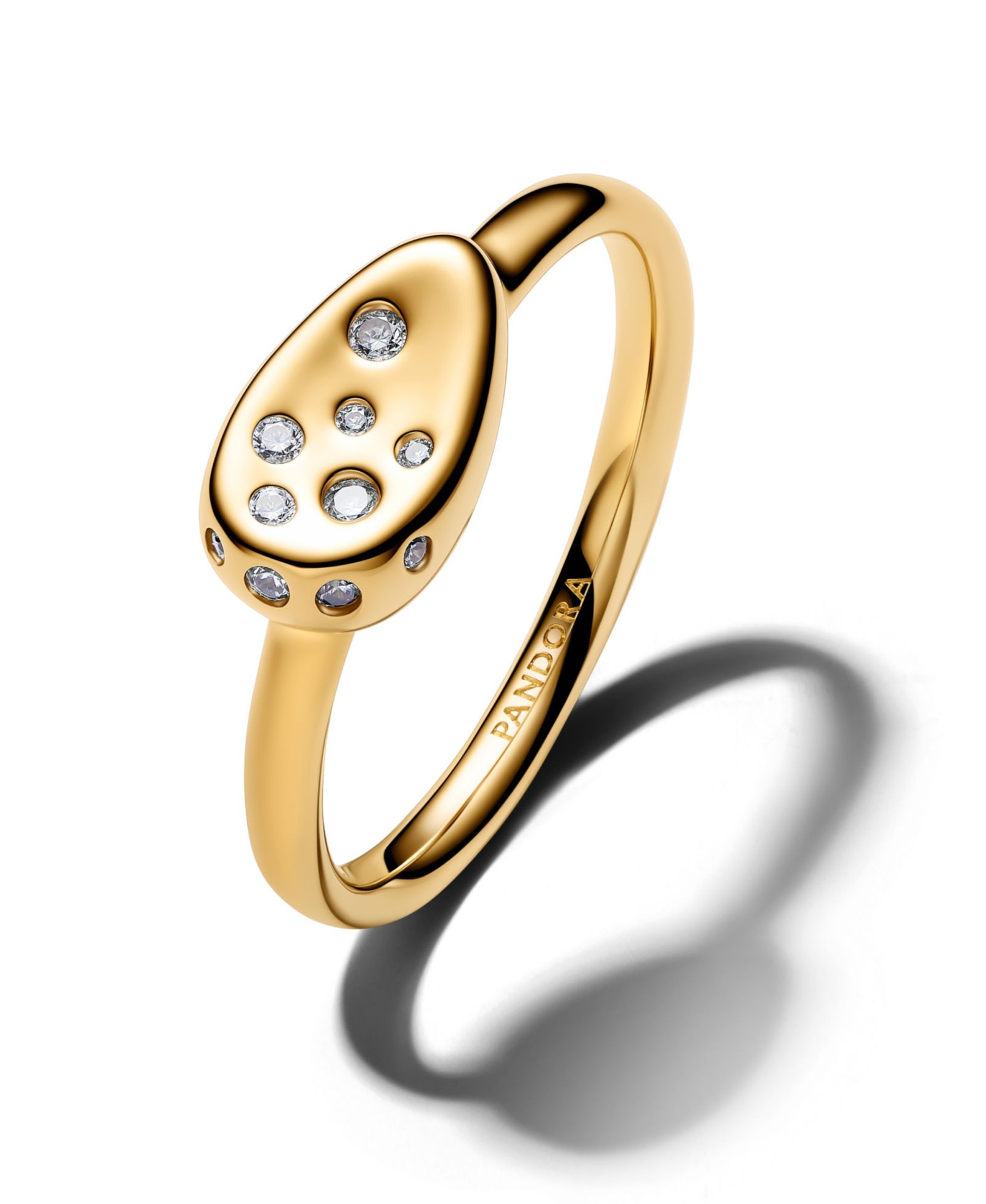 Кольцо Pandora Medium Stone-Set Oval Signet Ring