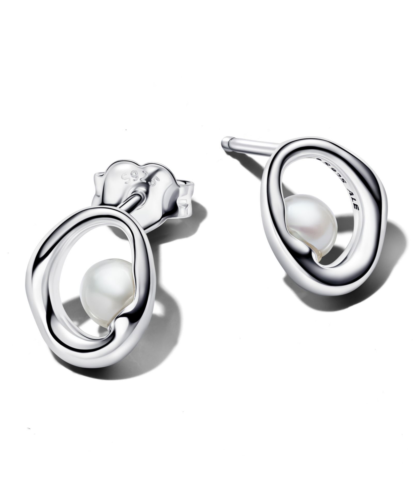 Pandora Oval Treated Freshwater Pearl Stud Earrings