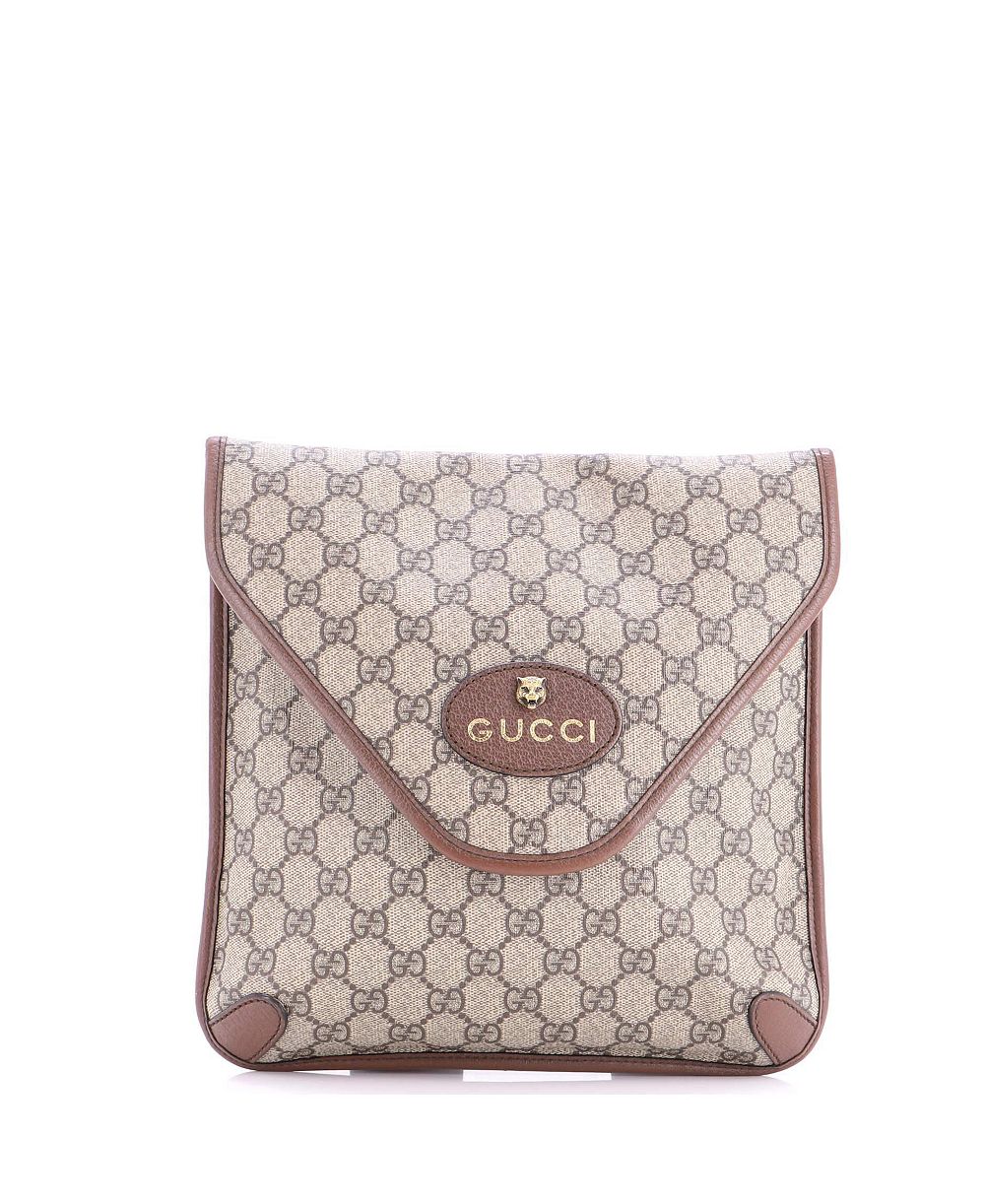 Б/у сумка-мессенджер Gucci Medium Neo Vintage Envelope из лакированной ткани GG