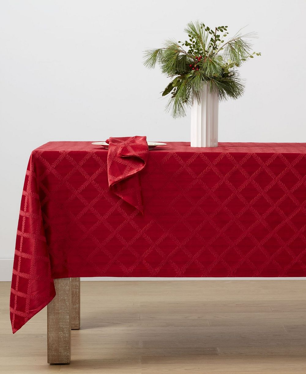 Lenox Laurel Leaf Tablecloth, 70" x 86"