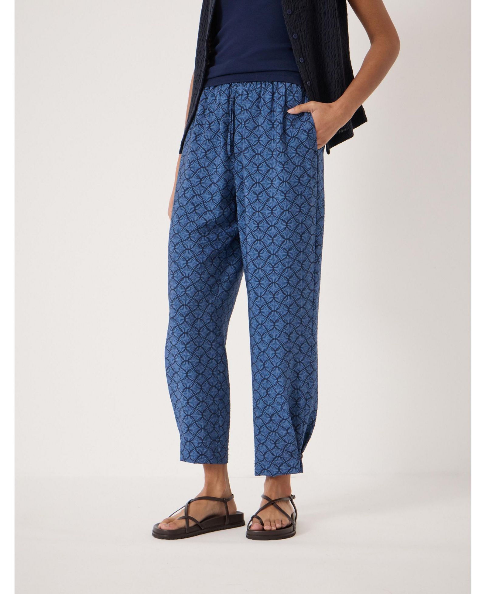 Hush Women's Vrai Air Flow Ankle Grazer Pants