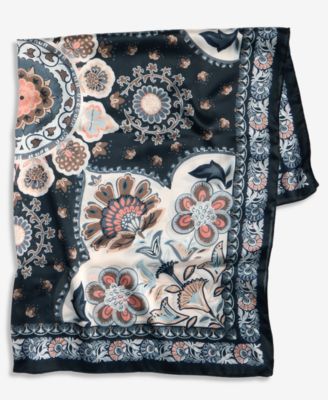Женский квадратный шарф I.N.C. International Concepts Medallion Contrast Floral