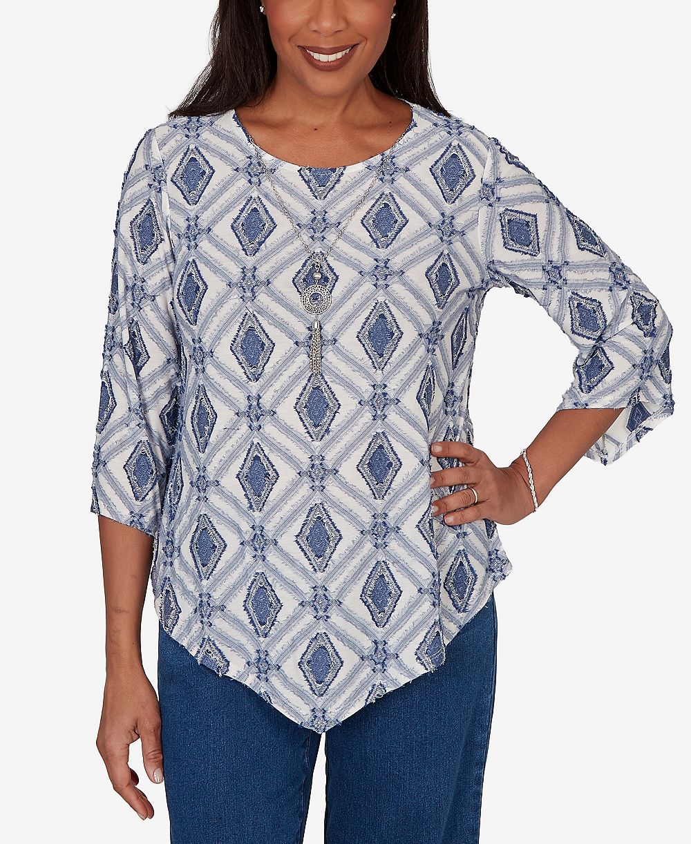 Alfred Dunner Petite Diamond Textured Top with Necklace
