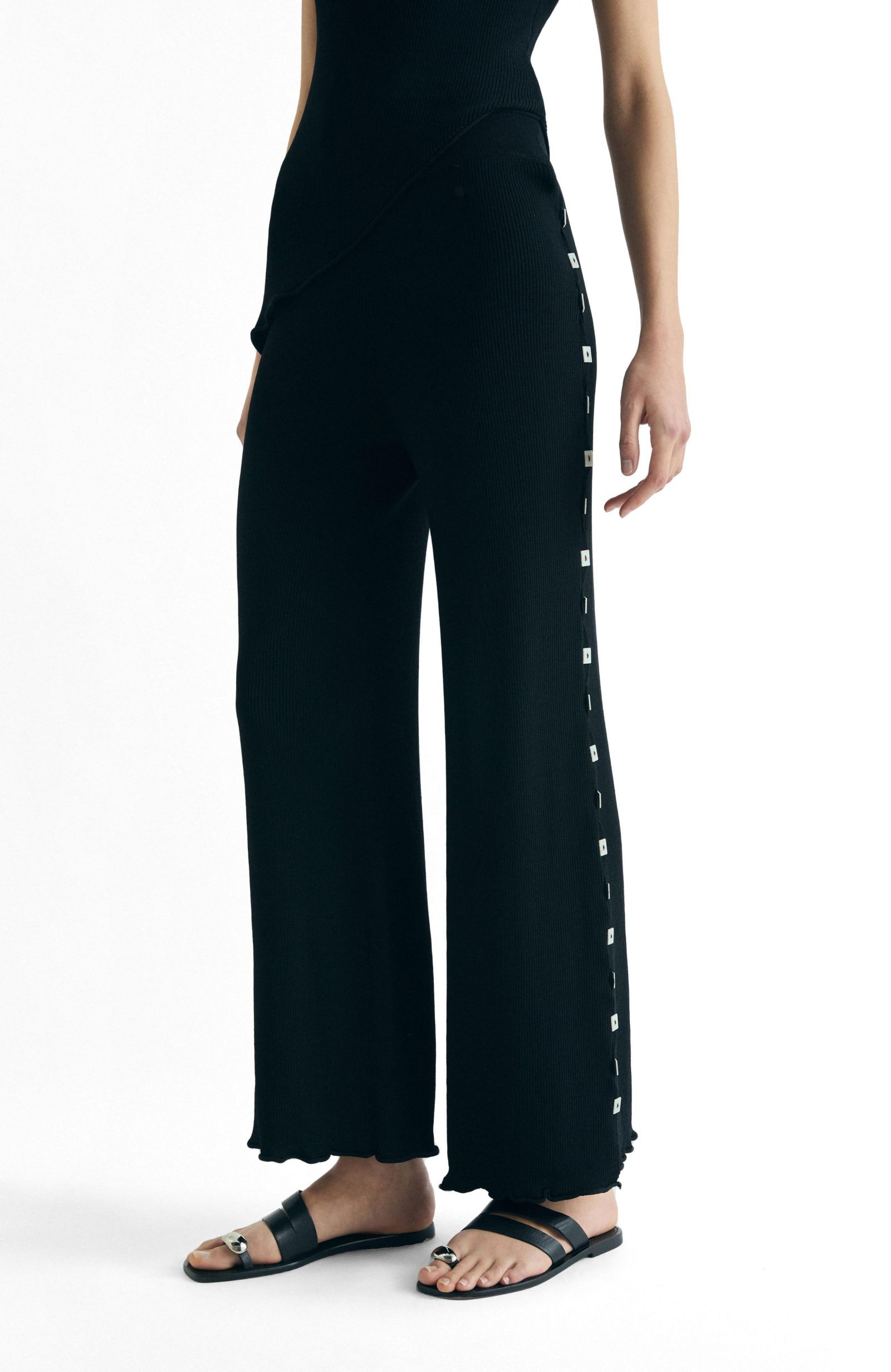 Scalpers Women's Buttons Knit Pant